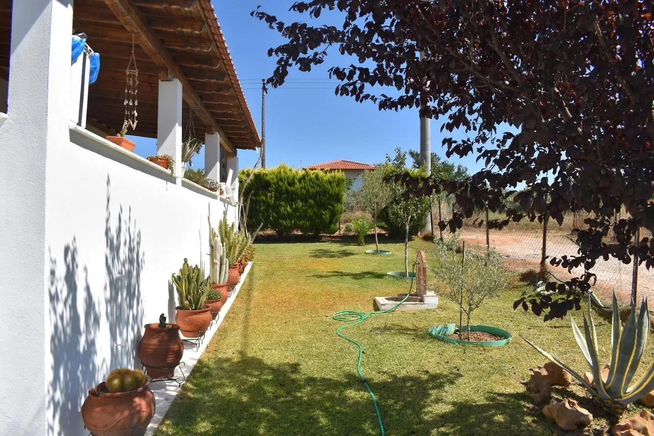 Villa , Huge Garden ,Quiet House,Bbq,Near Beach Metokhion Patriotikon