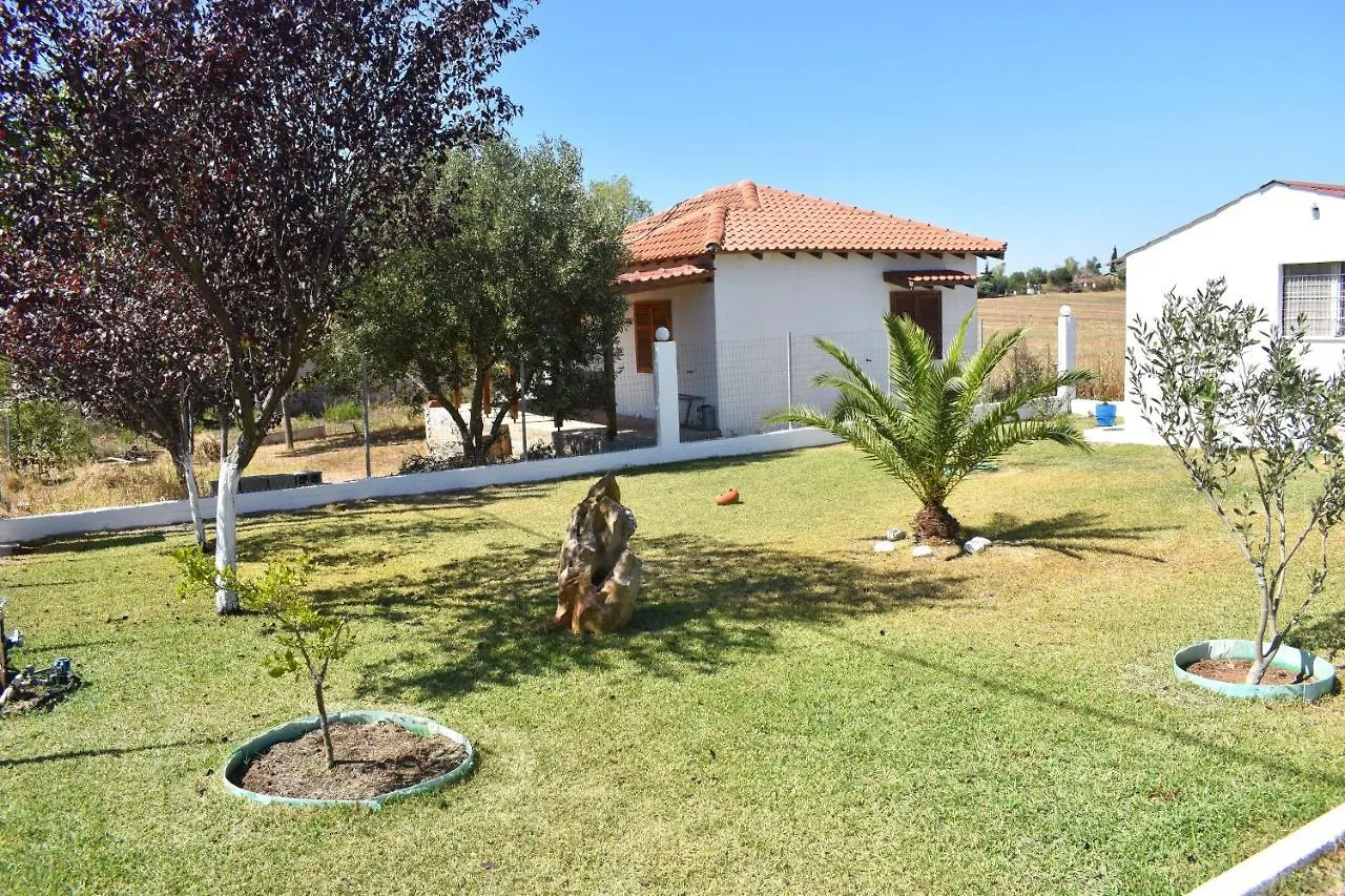 Villa , Huge Garden ,Quiet House,Bbq,Near Beach Metokhion Patriotikon