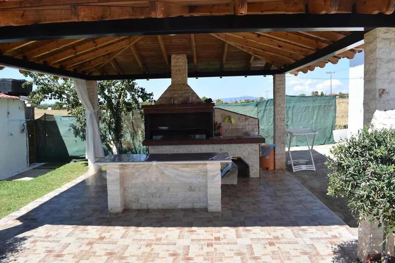 Villa , Huge Garden ,Quiet House,Bbq,Near Beach Metokhion Patriotikon 0*,  Greece